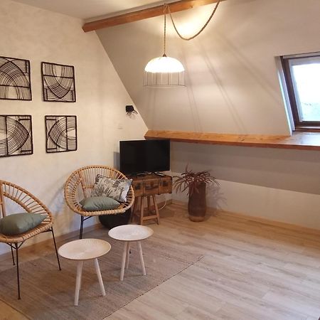 Ailes Et Iles Bed and Breakfast Pleudaniel Exteriör bild