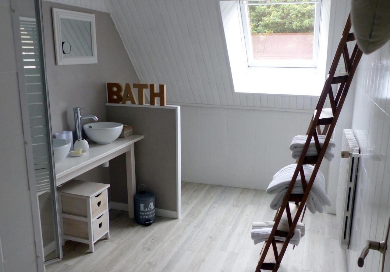 Ailes Et Iles Bed and Breakfast Pleudaniel Exteriör bild