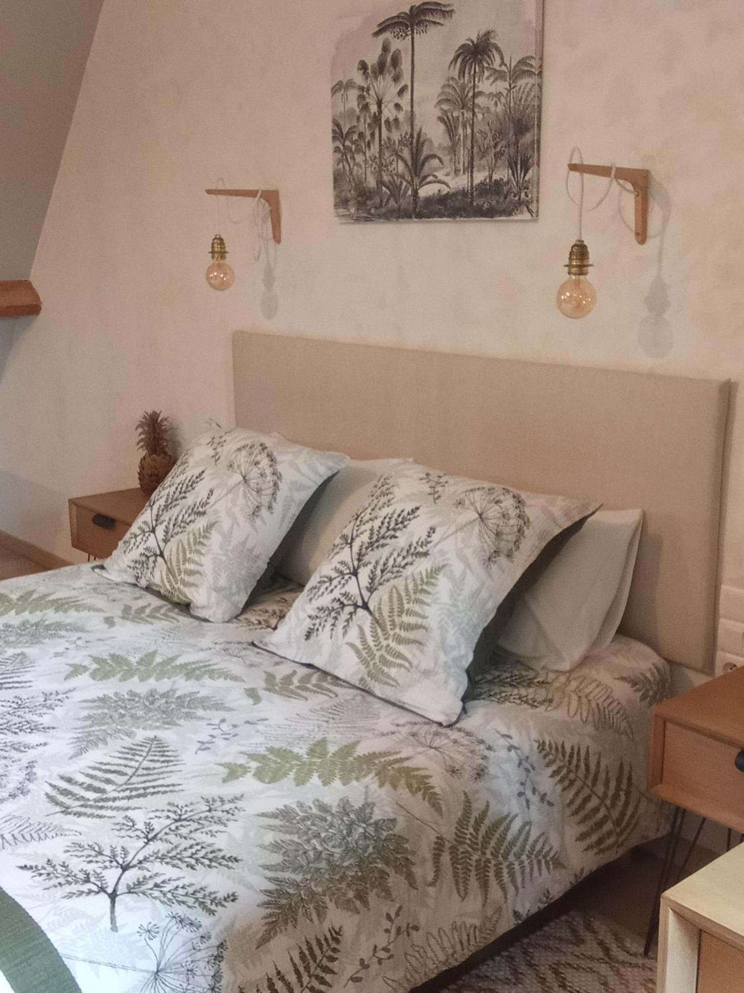 Ailes Et Iles Bed and Breakfast Pleudaniel Exteriör bild